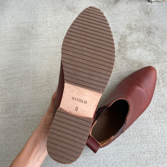 Nisolo Eva Everyday Chelsea Boot - Picture 6 of 6